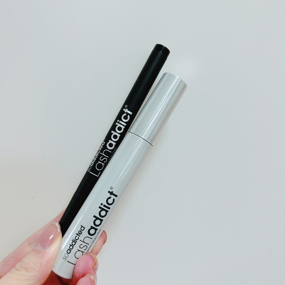 美國 LASHADDICT® 滋養纖⻑豐盈睫毛膏 (Lashaddict Major Drama Mascara)